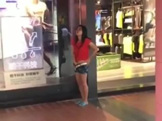 orgasam in public